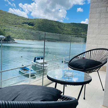 Seasight Apartment *